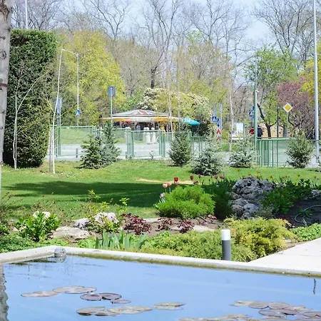 Apartamento Romance Studio-steps From Thesea Varna