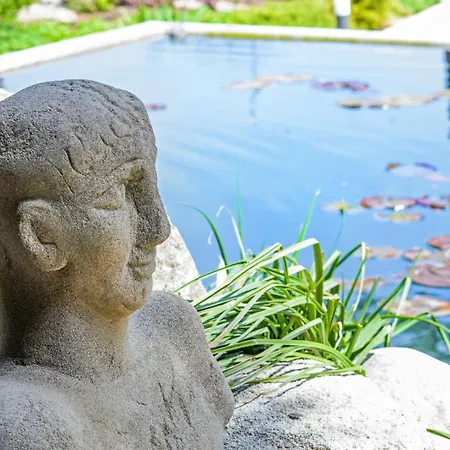 Apartamento Romance Studio-steps From Thesea Varna