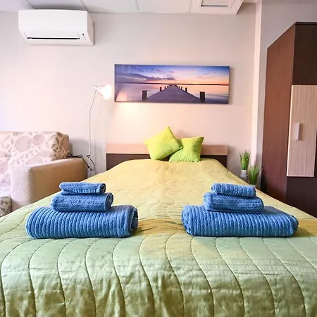 Romance Studio-steps From Thesea Apartament