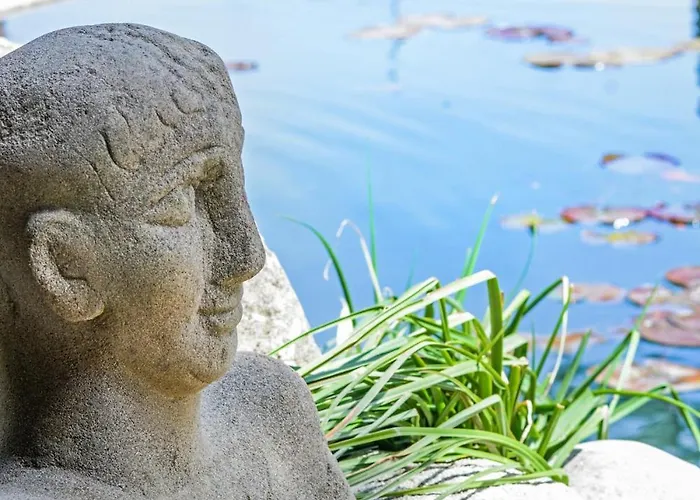 Romance Studio-steps From Thesea * ヴァルナ